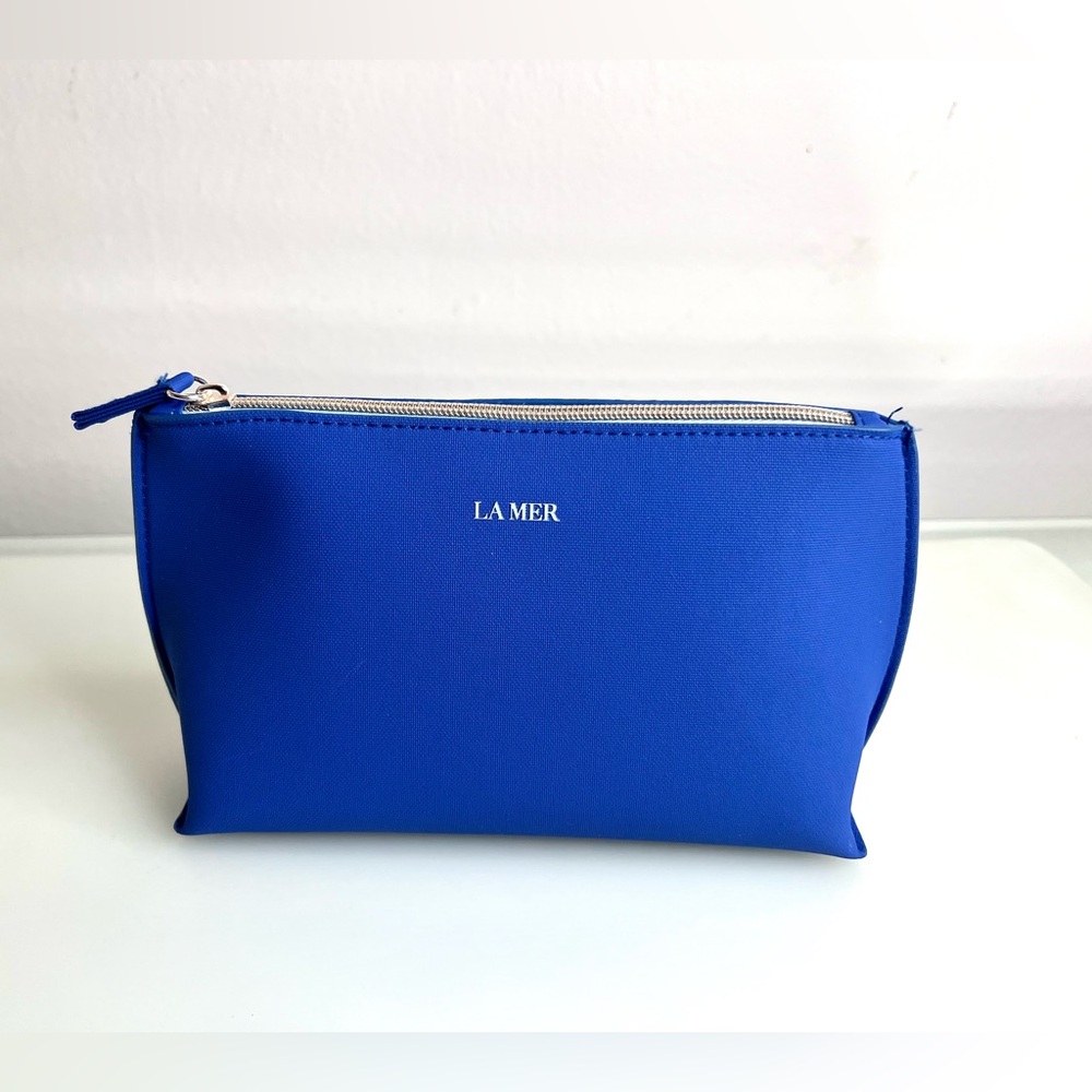 🌸New La Mer blue makeup/cosmetic bag🌸